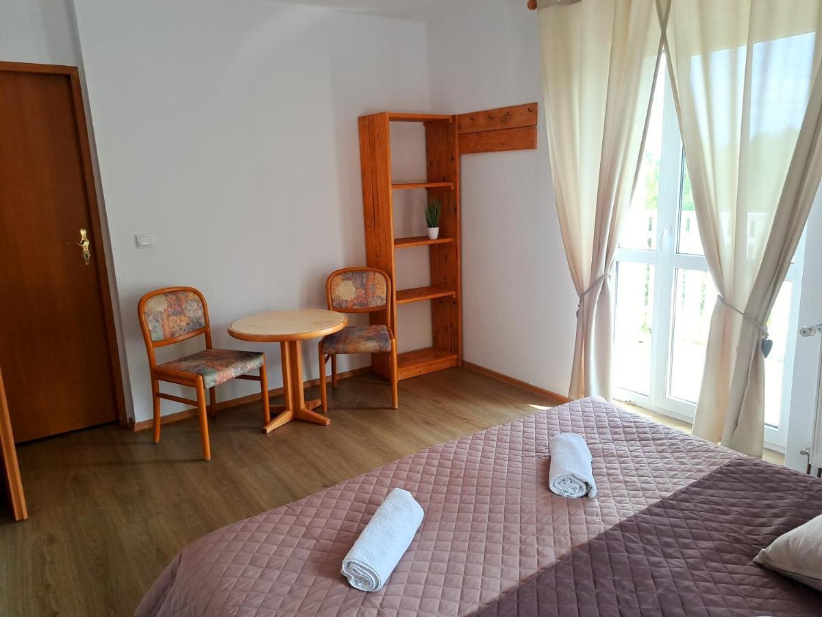 Gorskie Zacisze Bed and Breakfast Borowice Εξωτερικό φωτογραφία